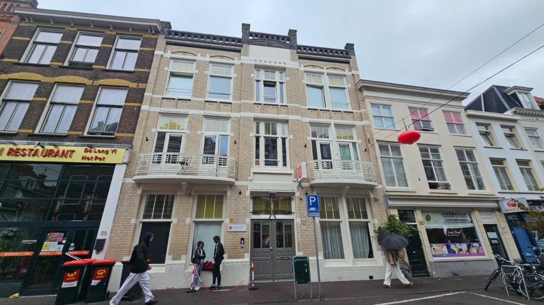 De opvang zit midden in het centrum van Den Haag