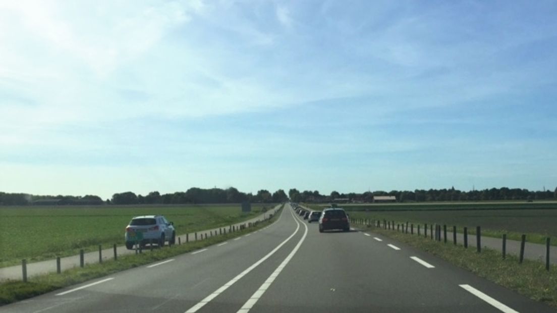 File op de omleidingsroute via Schouwen-Duiveland vanwege werkzaamheden A58