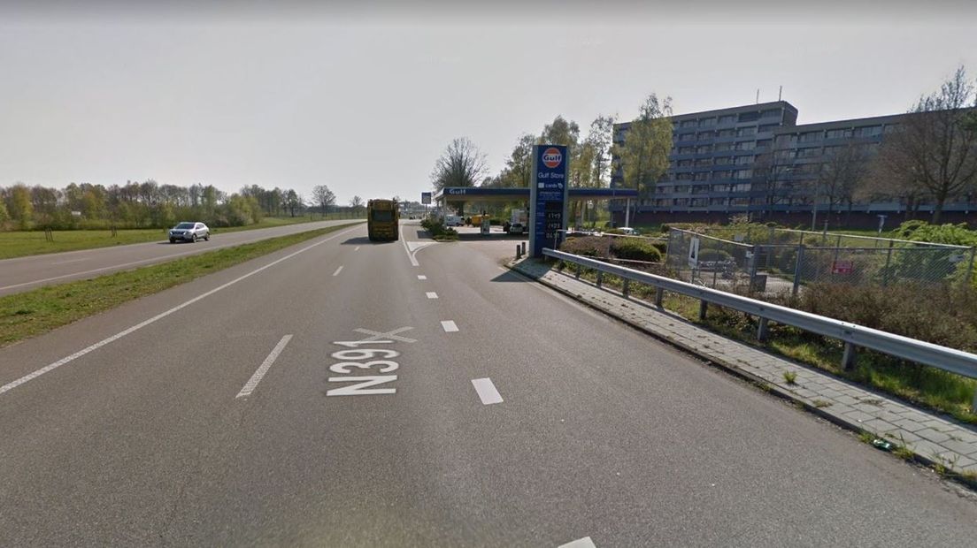 De man werd beroofd op de Rondweg in Emmen (Rechten: Google Streetview)