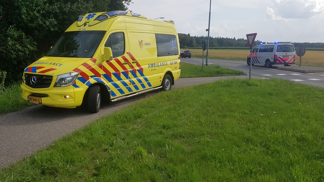 De man wordt onderzocht in het ziekenhuis (Rechten: Persbureau Meter)