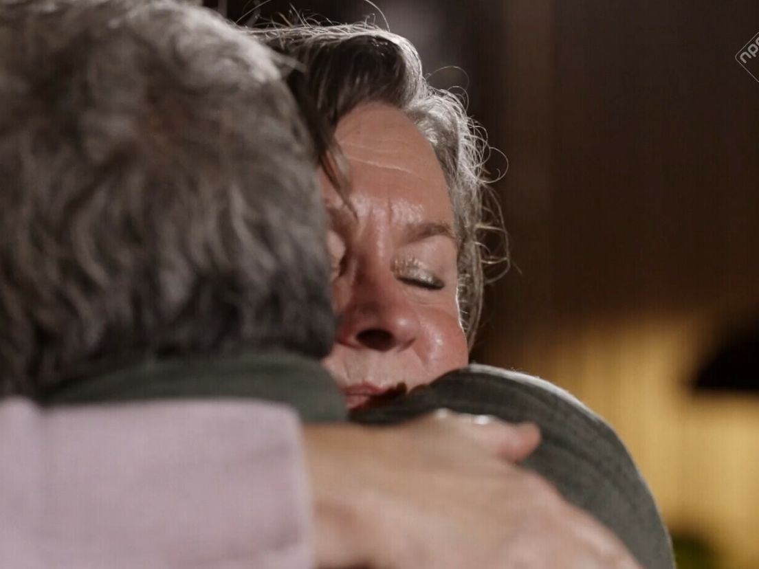 Laura ontmoet man die haar basisschool in Bovensmilde gijzelde: 'Het spijt me vanuit het diepst van mijn hart'