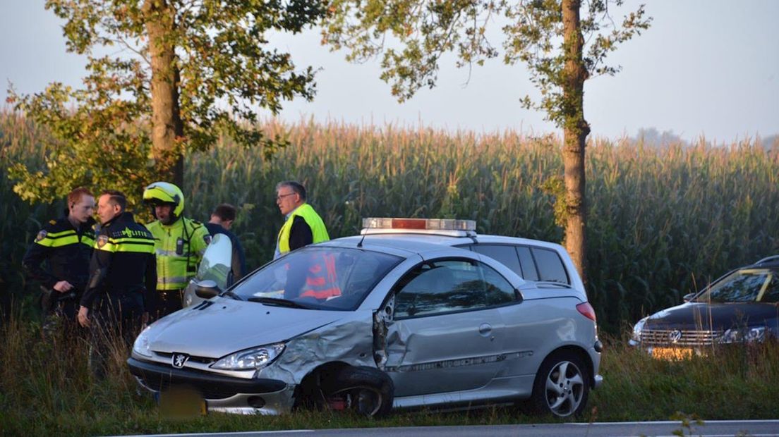 Flinke schade bij ongeluk op N340