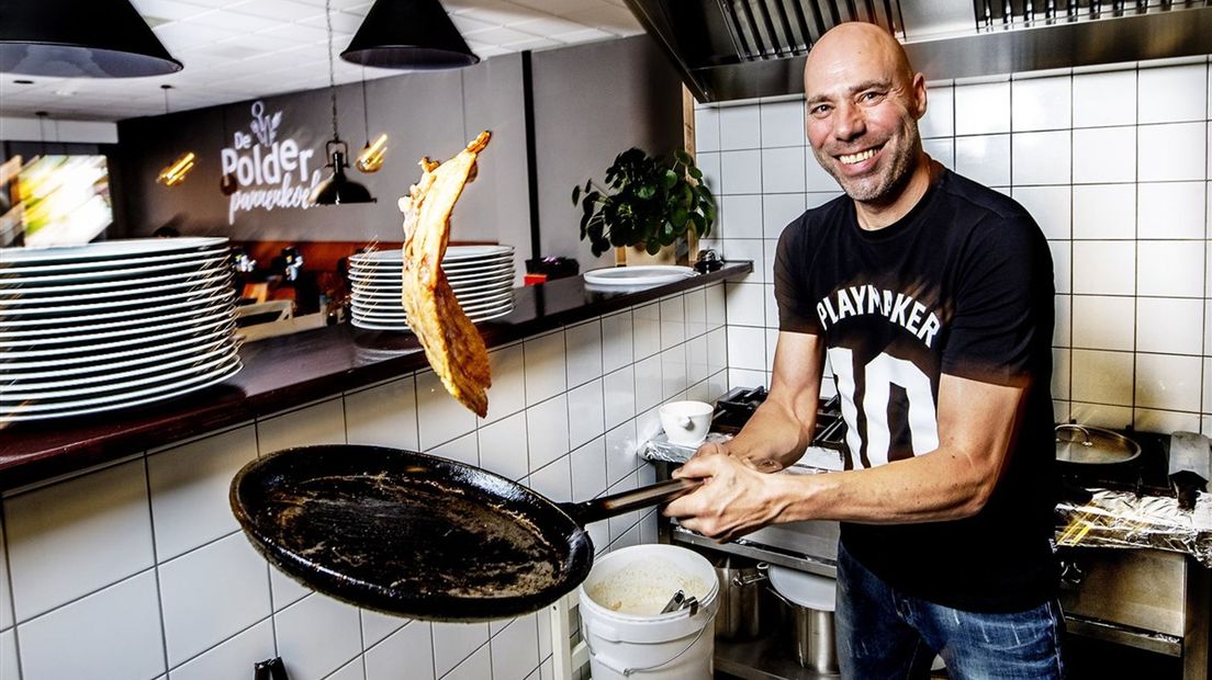 Michel van Oostrum runt zijn eigen pannenkoekenrestaurant