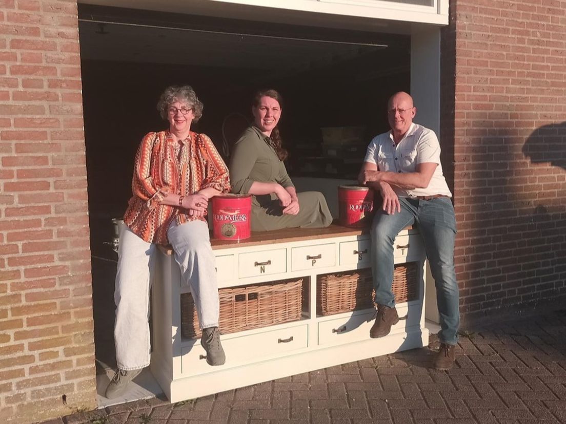 De initiatiefnemers van de winkel, vlnr: Corine Soldaat, Lianne Smit en Cornelis van Eck.