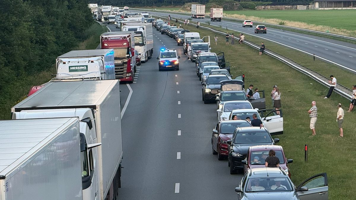 Zwaar ongeval op A67 bij Helenaveen veroorzaakt file