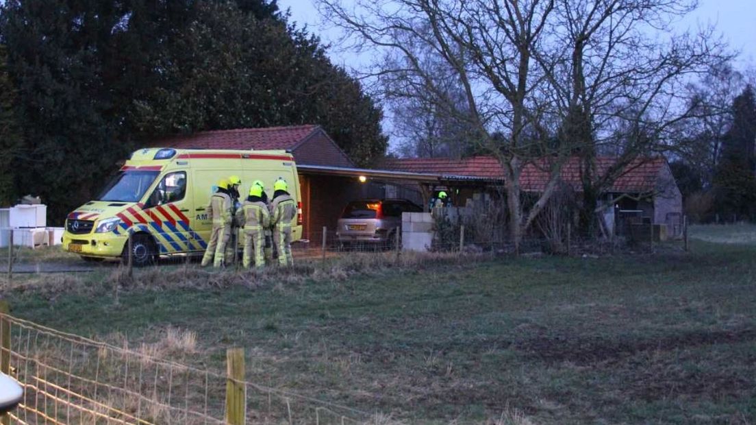 Bij een woningbrand in het buitengebied van Wijchen is een dode gevallen. Volgens de politie gaat het vermoedelijk om de 78-jarige bewoner.