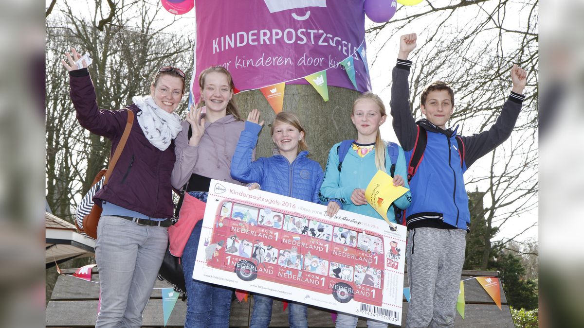 Bornwirder kinderen zijn topverkopers kinderpostzegels