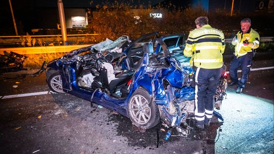 A12 dicht na ongeval • man valt in kerktoren. A12 dicht na ongeval • man valt in kerktoren.