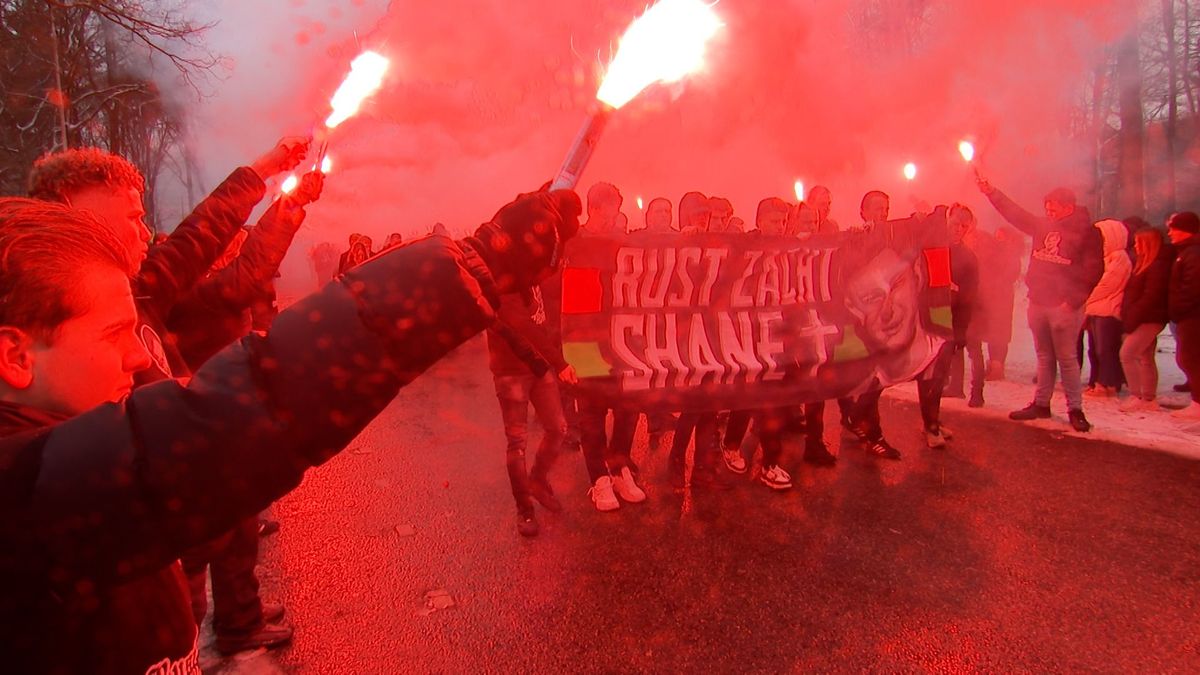 Indrukwekkende afscheidsceremonie voor 16-jarige Shane