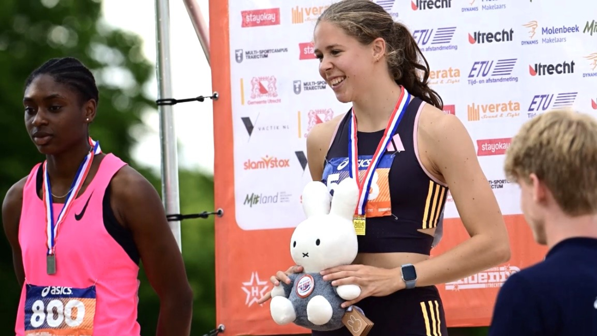 Als jongste Nederlandse atlete naar het WK Indoor: 'Spannend en leuk'