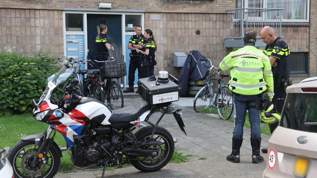 Politie na overval aan de Kornalijnhorst in Mariahoeve