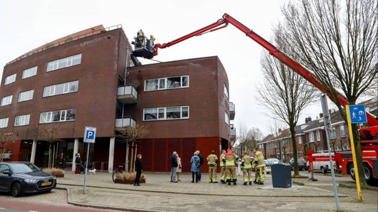 Vrouw sluit zichzelf buiten en komt ook met hulp slotenmaker huis niet meer in
