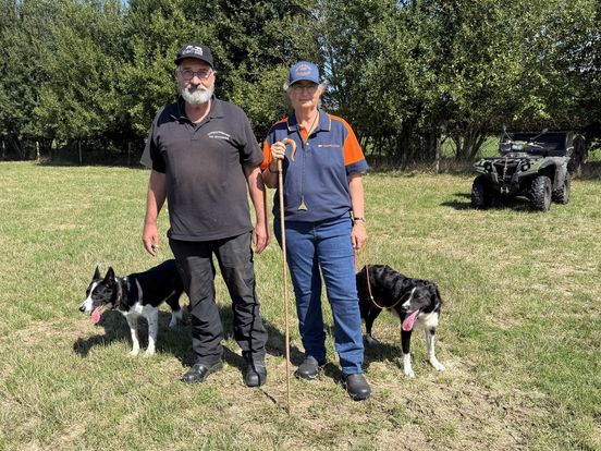 Caroline en Ron uit Assen behoren tot de top in schapendrijven: 'Maar hij is de Master'