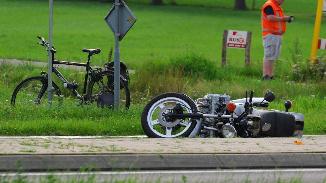 Ernstige aanrijding op de N741 bij Delden