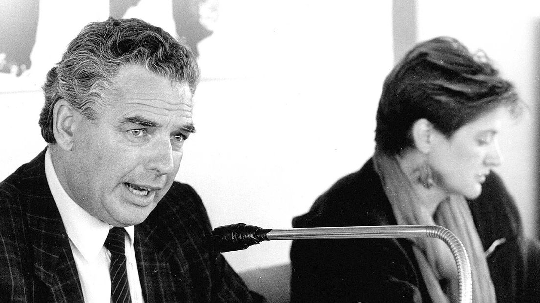 Hans Pont als FNV-voorzitter in 1987.