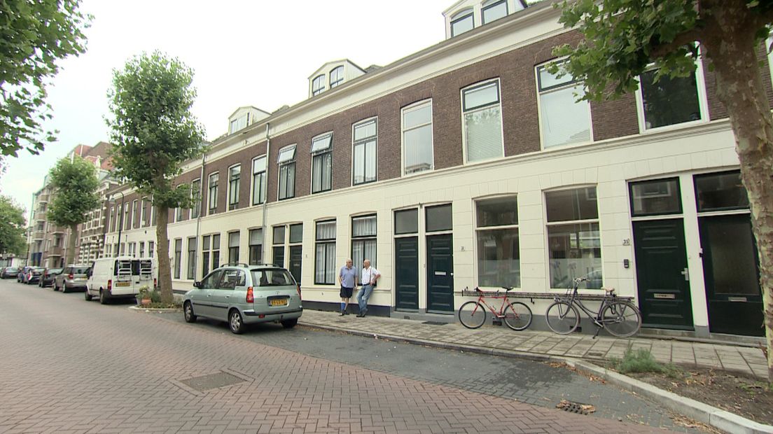 Panden aan de Crabethstraat in Gouda zijn verzakt. | Foto Omroep West