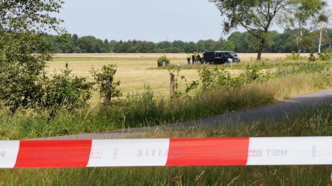 In Bovensmilde is een dode man gevonden (Rechten: De Vries Media)