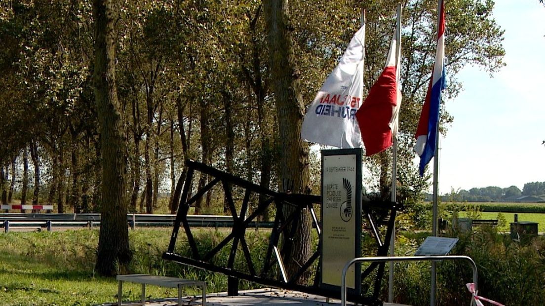 Monument voor Poolse strijders onthuld in Axel