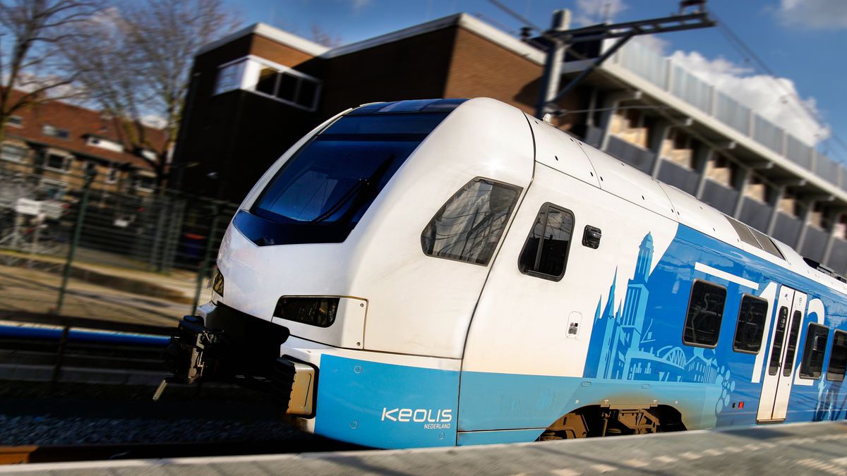 Oplossing voor drukke trein Enschede-Zwolle, al moet reiziger nog jaren wachten
