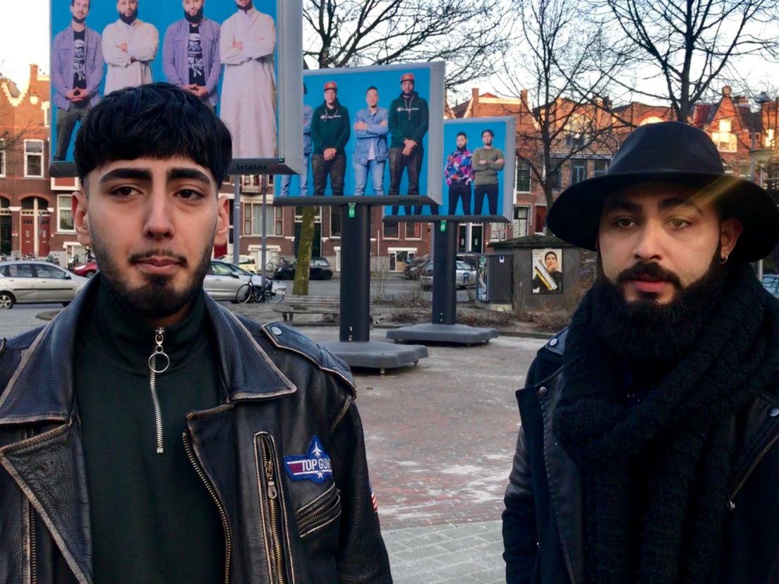 Sharif en Aytac deden mee aan het fotoproject waarbij ze in elkaars kleding poseren.
