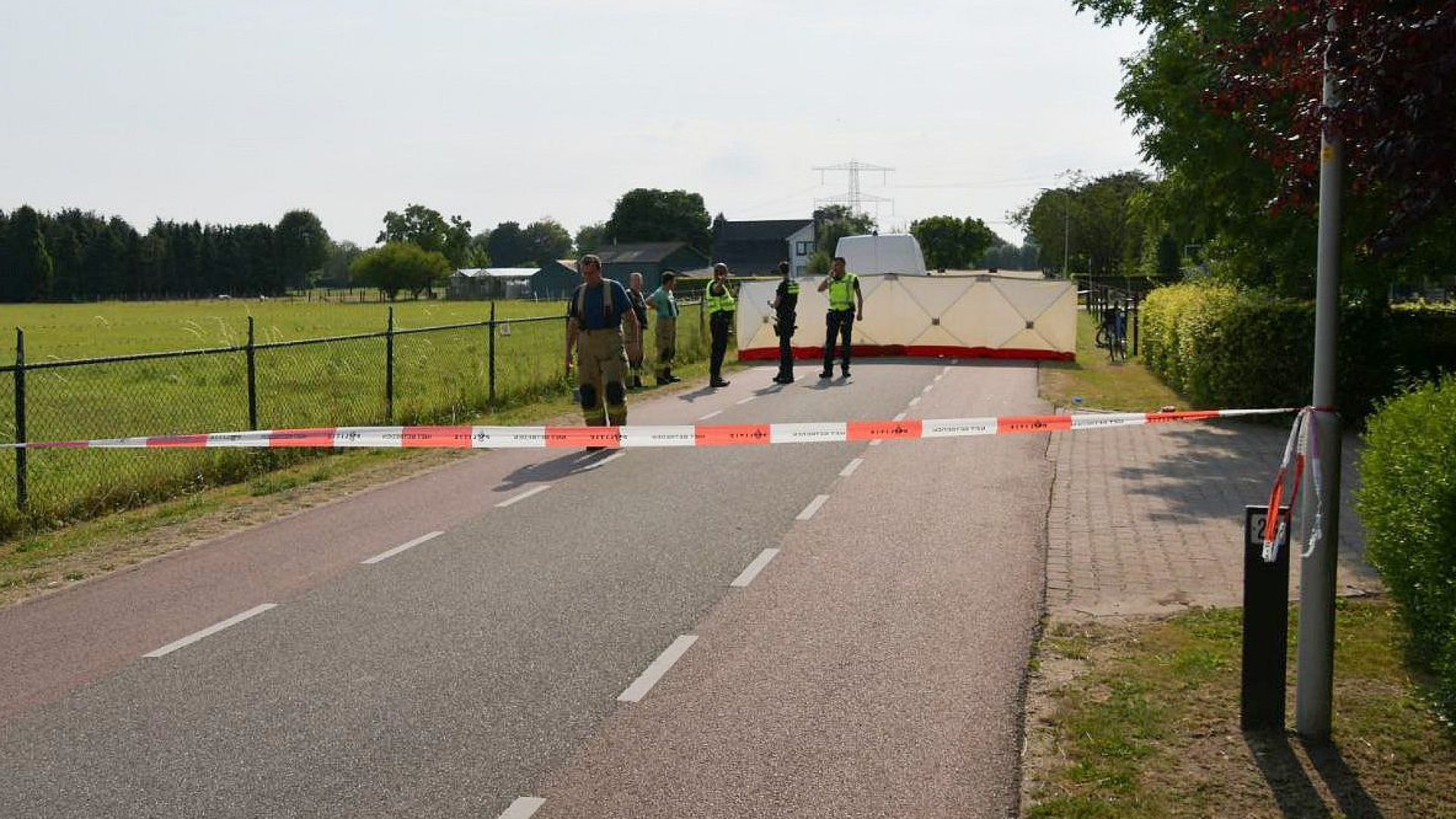 Pakketbezorger Die Fietser Doodreed: 'Hij Maakte Plotseling Manoeuvre ...