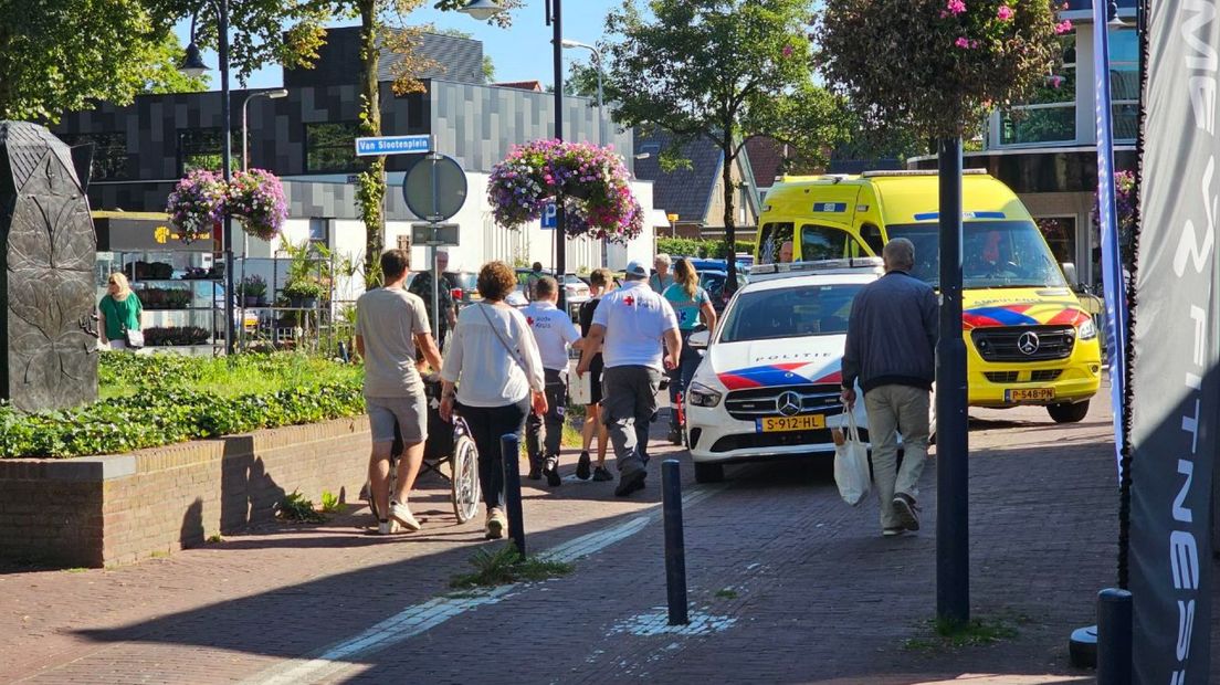 Het jongetje zou over de kop zijn geslagen op de Dorpsstraat in Bennekom.