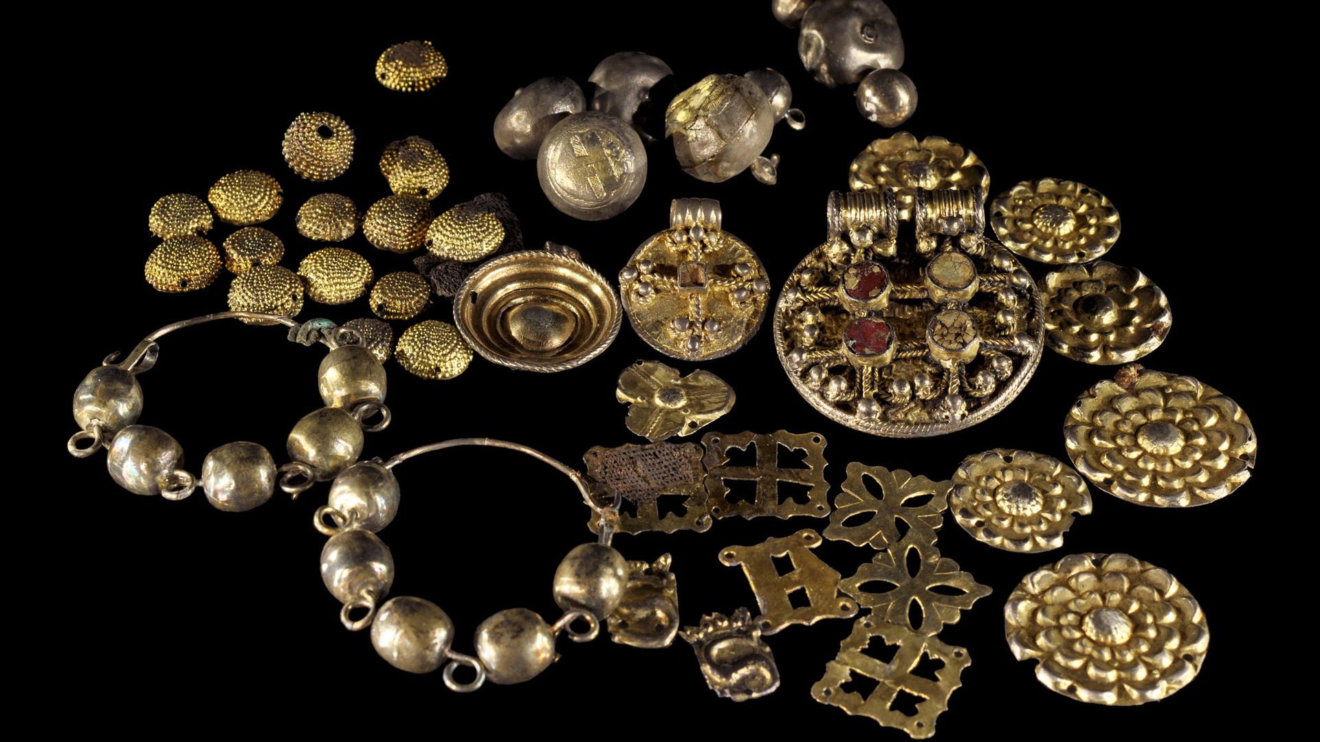 Sieraden út de midsiuwen