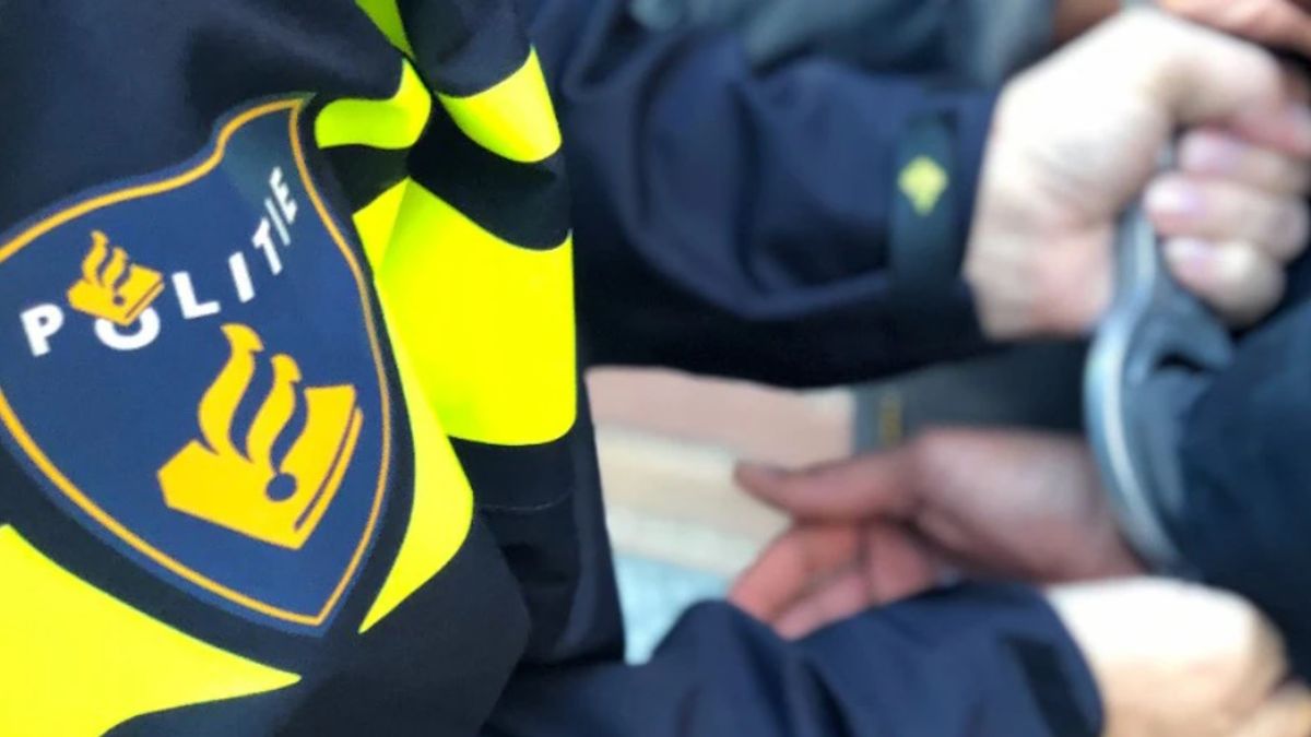 Zelfgemaakte explosieven gevonden in woning Arnemuiden, bewoner aangehouden