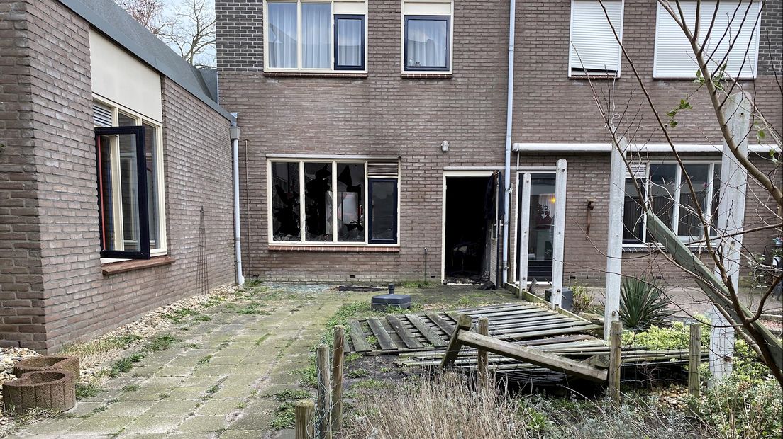 Brand in huis Van Zalingenstraat Deventer, buurman redt bewoonster