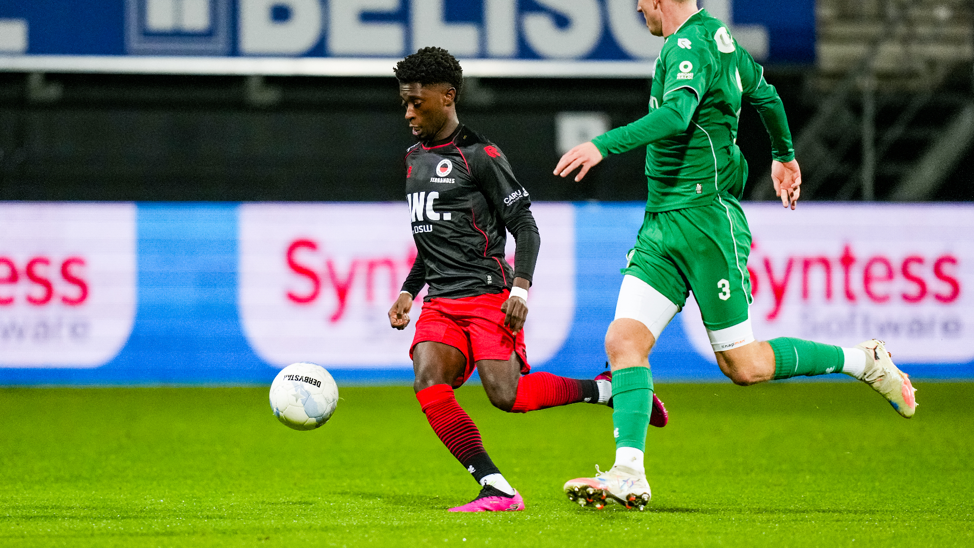 Sanches Fernandes maakt zich op voor een voorzet