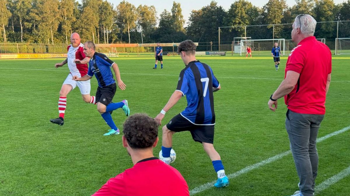 vv Emmen verliest bij terugkeer op Drentse amateurvelden, NWVV met 3-1 te sterk