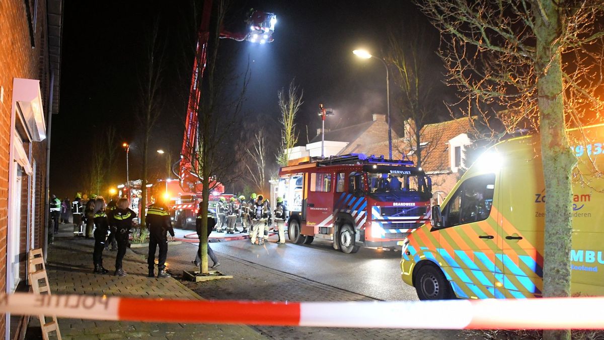 Dode bij woningbrand Hoofdplaat