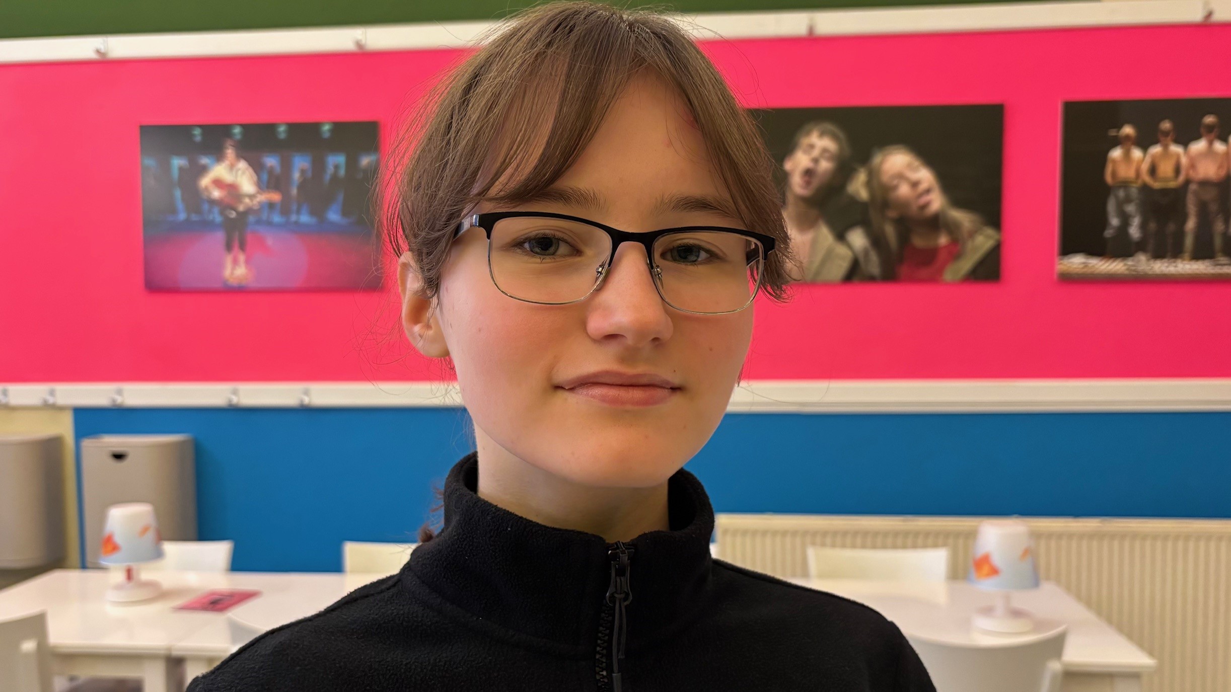 Daria (15) makket foar de teäterskoalle foar jongerein in stik oer har libben yn Oekraïne