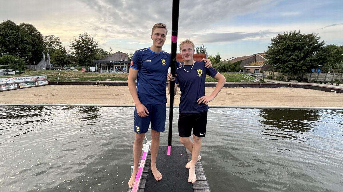 Fierljeppen verbindt broers Michiel en Riemer: 