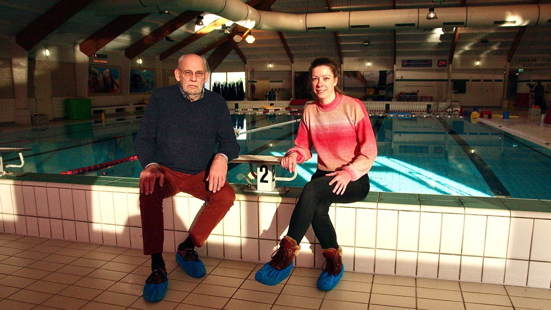 Hans Nijkamp (l) en Tessa van den Ham (r) van Zwembad Jaspers.