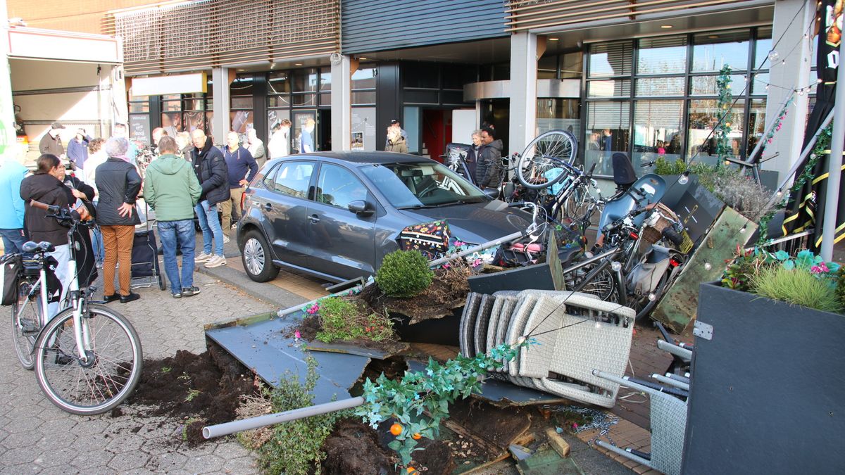 Ravage nadat automobilist terras op rijdt