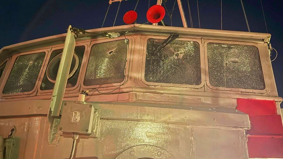 Ravage op zeekadettenschip Veere: ruiten aan diggelen en kaartenkamer opengebroken