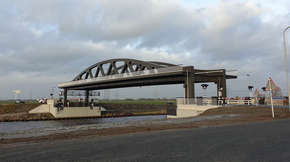 De nieuwe brug tijdens een eerdere storing