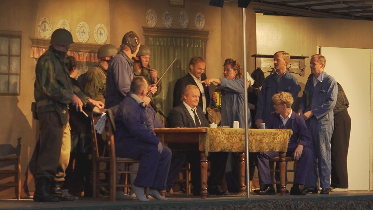 Daarle en Hoge Hexel beleven wapendropping van 75 jaar geleden opnieuw