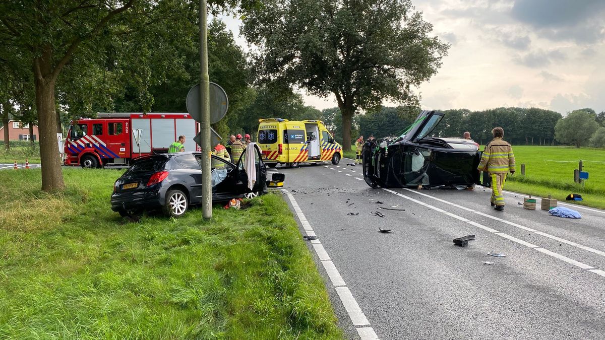 Gewonden bij ongeluk, N337 bij Den Nul enige tijd afgesloten
