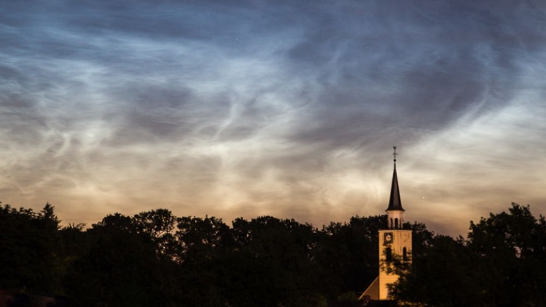 Kerktoren Odoorn 12 juli 2014 (Rechten: Karin Broekhuijsen)