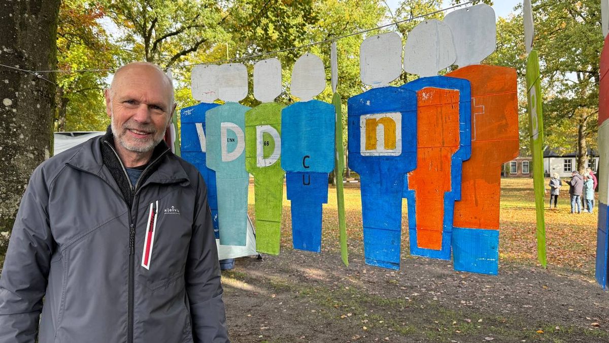 Kunstenaars uit Dwingeloo slaan handen ineen voor democratie: 'Laten we weer normaal doen met elkaar