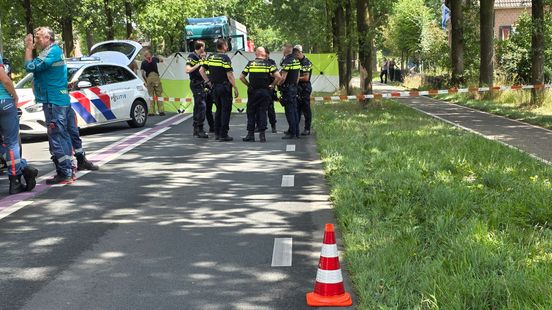 Motorrijder omgekomen bij ongeluk in Rhenen. Motorrijder omgekomen bij ongeluk in Rhenen.
