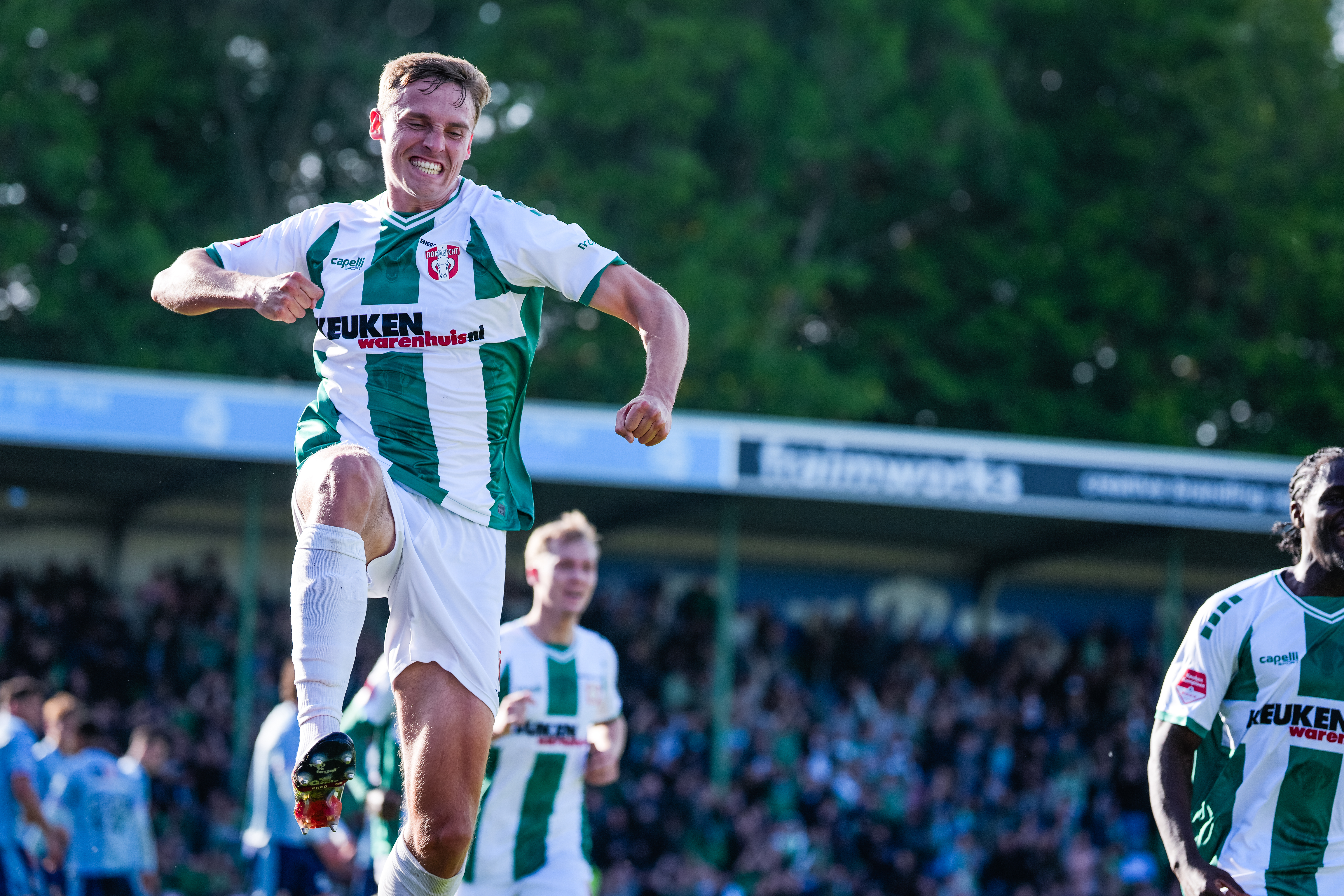 Ontlading bij Sem Valk na zijn 2-0 tegen Willem II