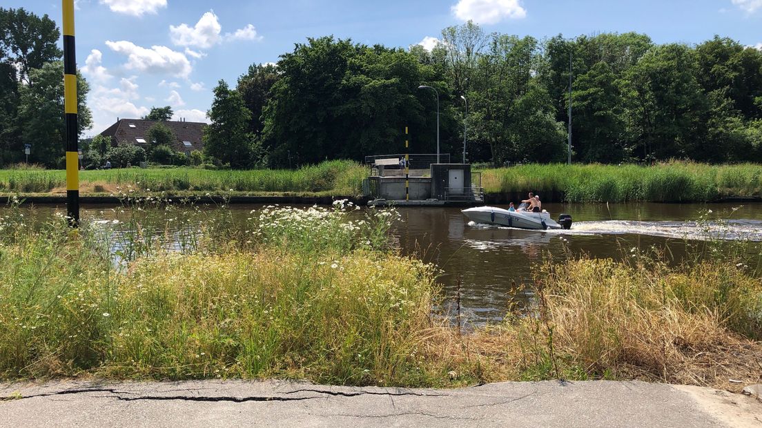 De plek waar de Paddepoelsterbrug vroeger lag