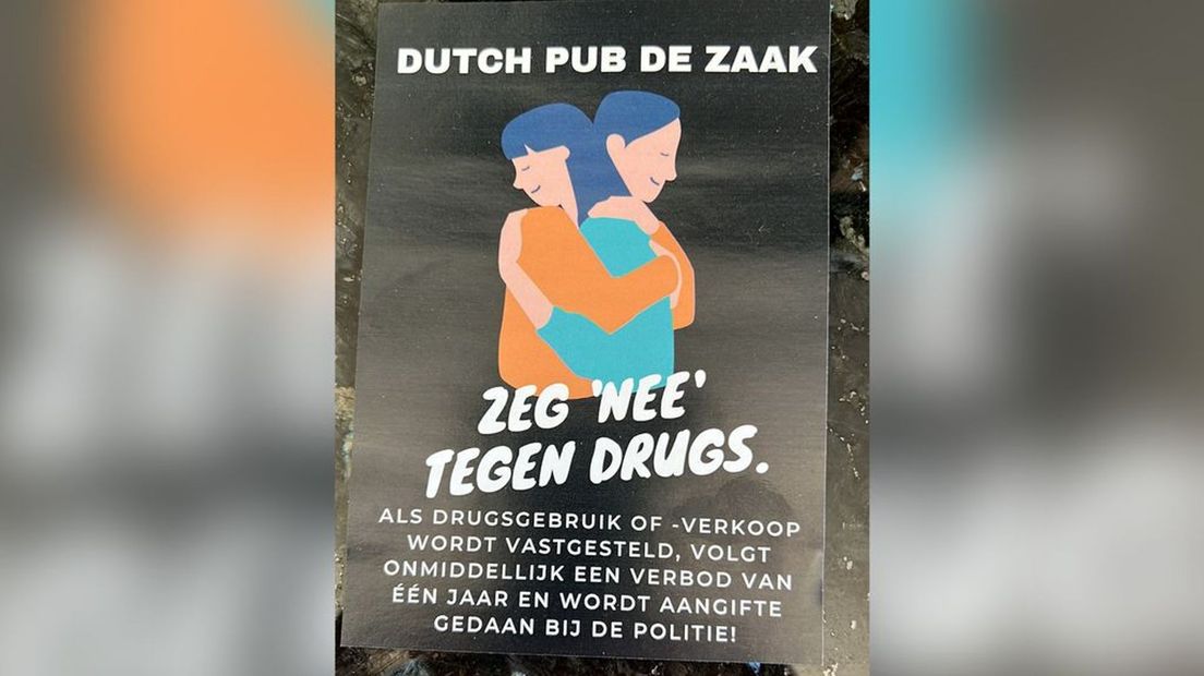 De flyer die De Zaak uitdeelt die duidelijk moet maken dat drugs niet worden getolereerd