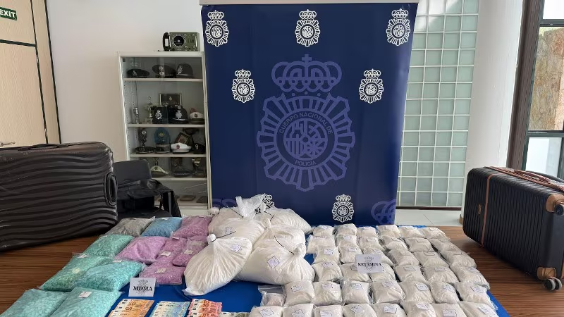 De man op Ibiza had 56 duizend xtc-pillen in zijn koffer.