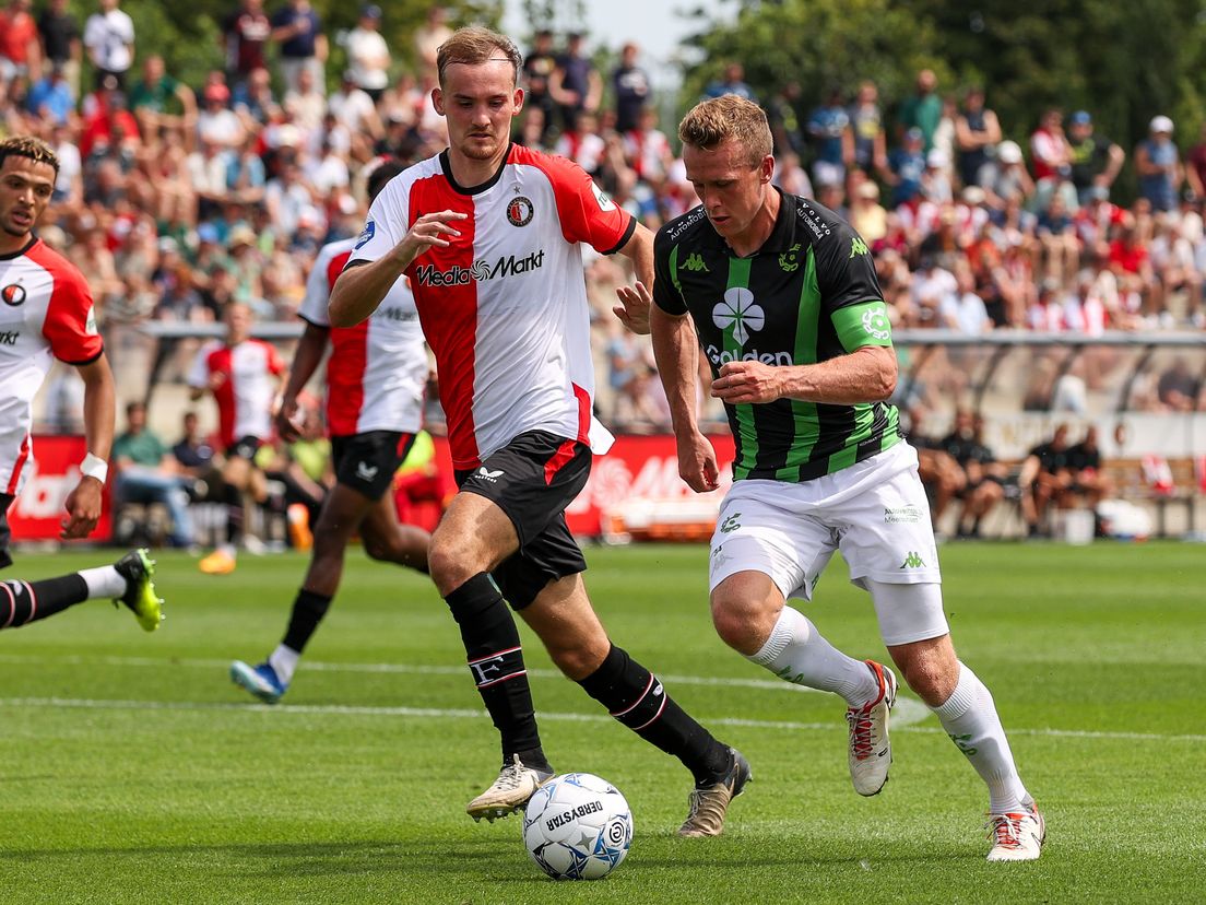Thomas Beelen in actie voor Feyenoord tegen Cercle Brugge in de voorbereiding vorig seizoen