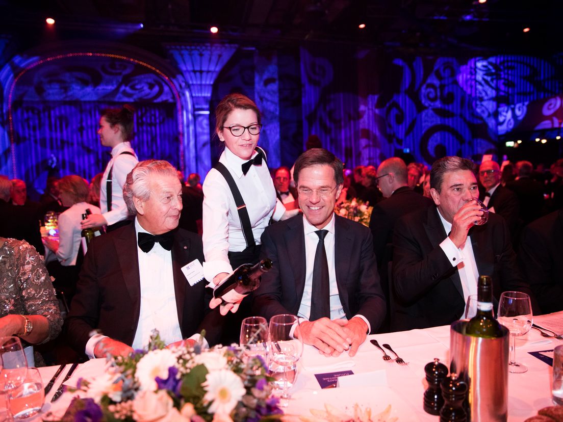 Kommer Damen (links) met Mark Rutte tijdens het Maritieme Awards Gala 2016