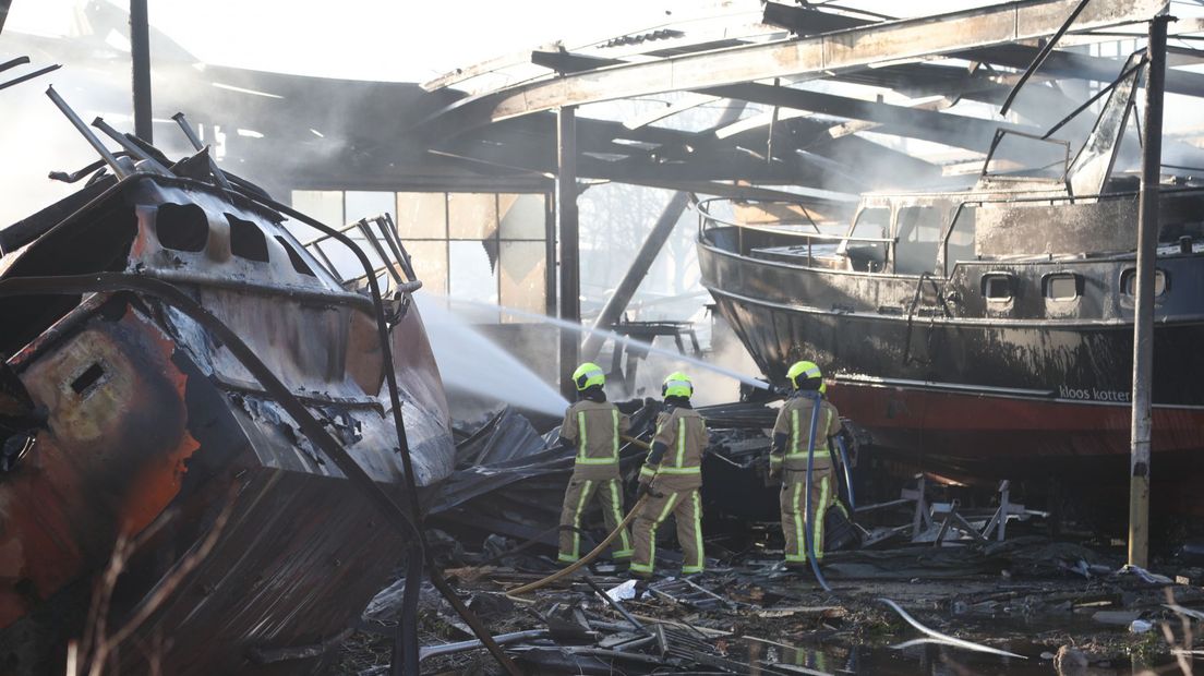 Jachtwerf op de Binckhorst afgebrand